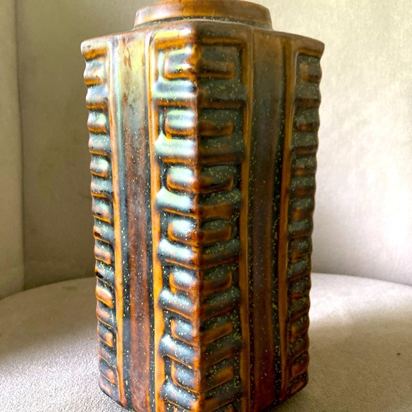 Ceremonial Cong Vasee - Picture 1 of 2